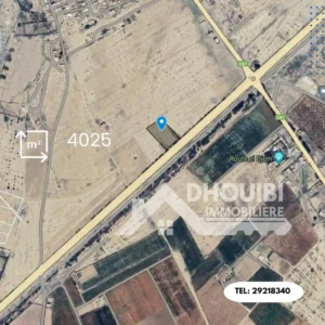 Terrain commercial 4025 metre à vendre à Kairouan أرض للبيع بالقيروان