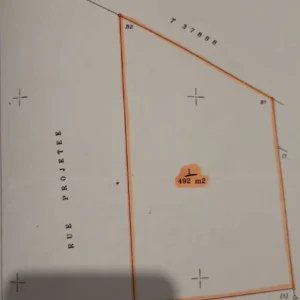 للبيع قطعة ارض صالحة للبناء بحي الشباب تقسيم اليوسفي