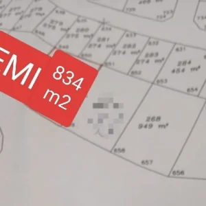 للبيع بالمنار ارض صالحة لبناء محلات تجارية و شقق