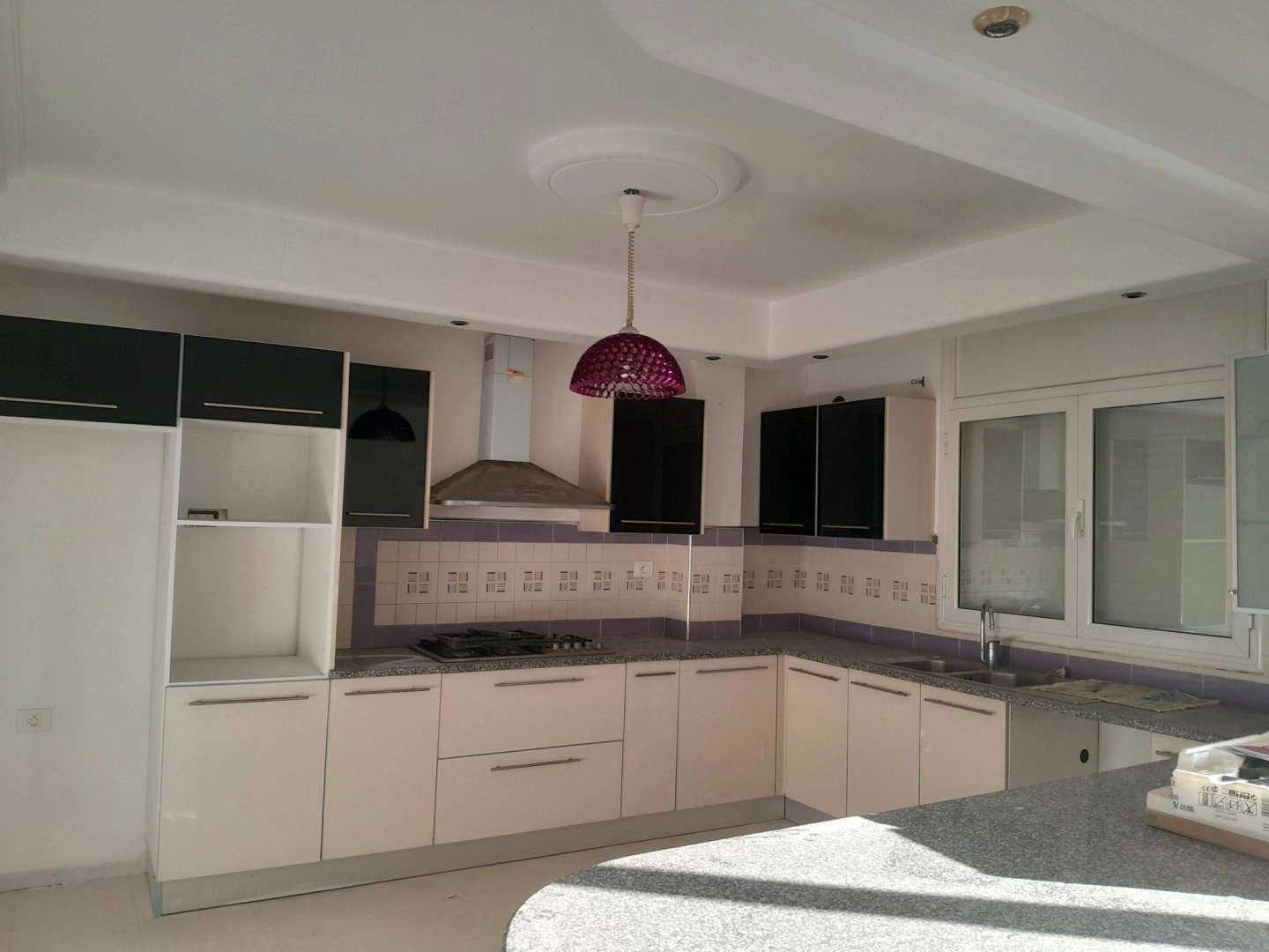 للبيع بالقيروان علوي ستيل امريكان بحومة سيدي سعد